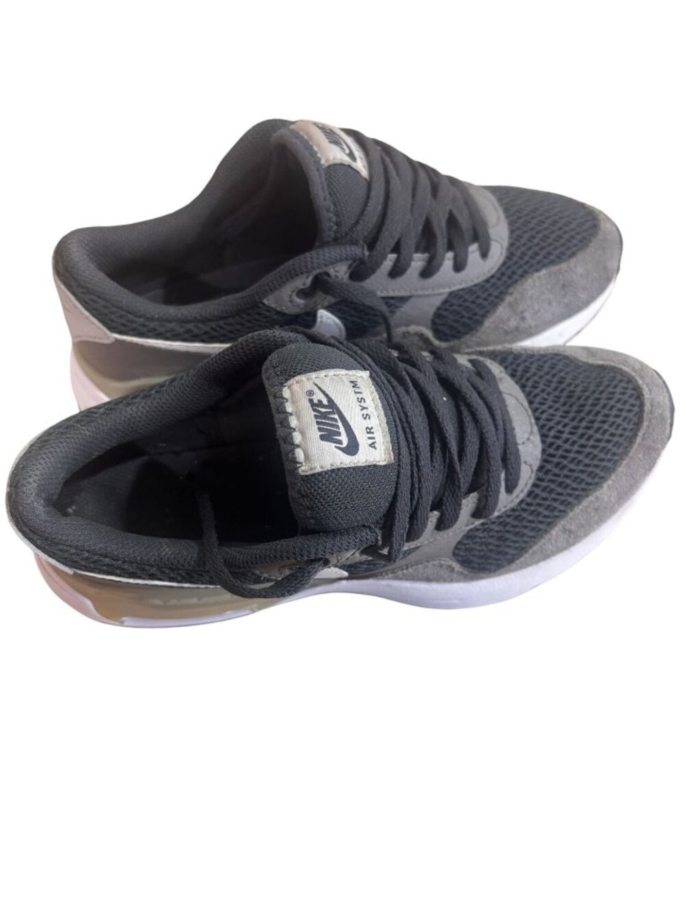 Nike Gray Athletic Sneakers Shoes Youth Size 4Y / Women’s Size 6 Running Casual